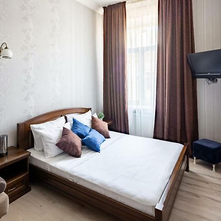 Alfa Apartments Kniazia Romana 11 Lviv Ngoại thất bức ảnh