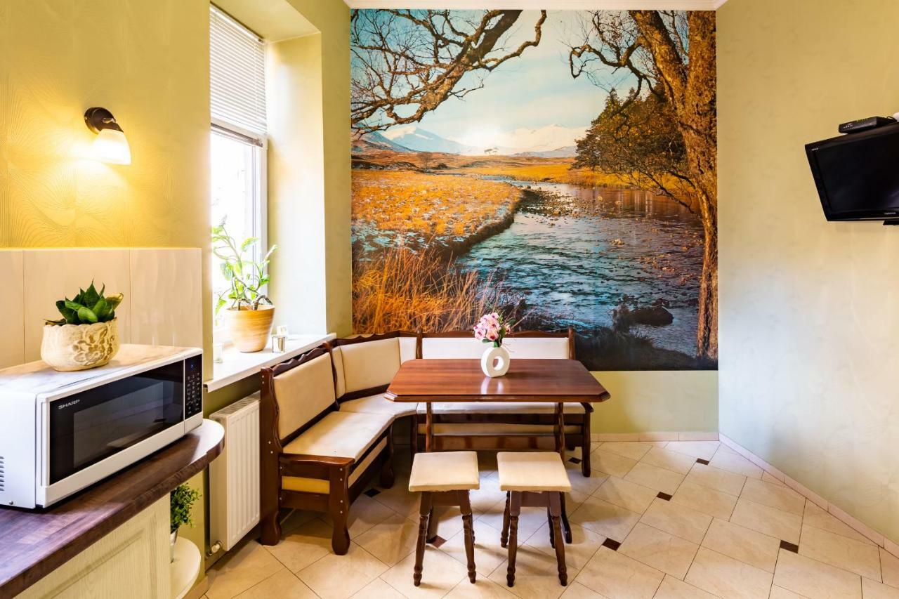 Alfa Apartments Kniazia Romana 11 Lviv Ngoại thất bức ảnh