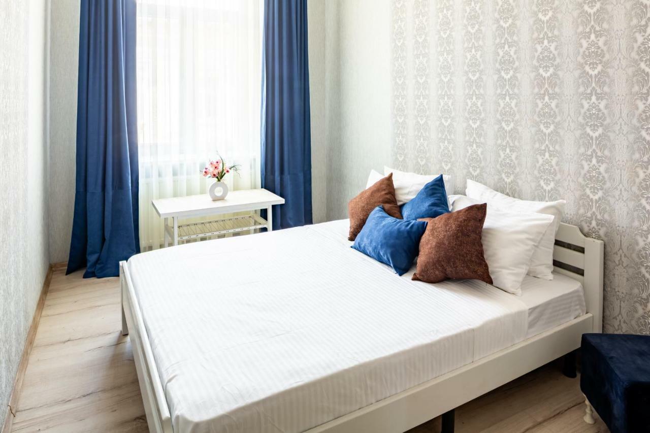Alfa Apartments Kniazia Romana 11 Lviv Ngoại thất bức ảnh