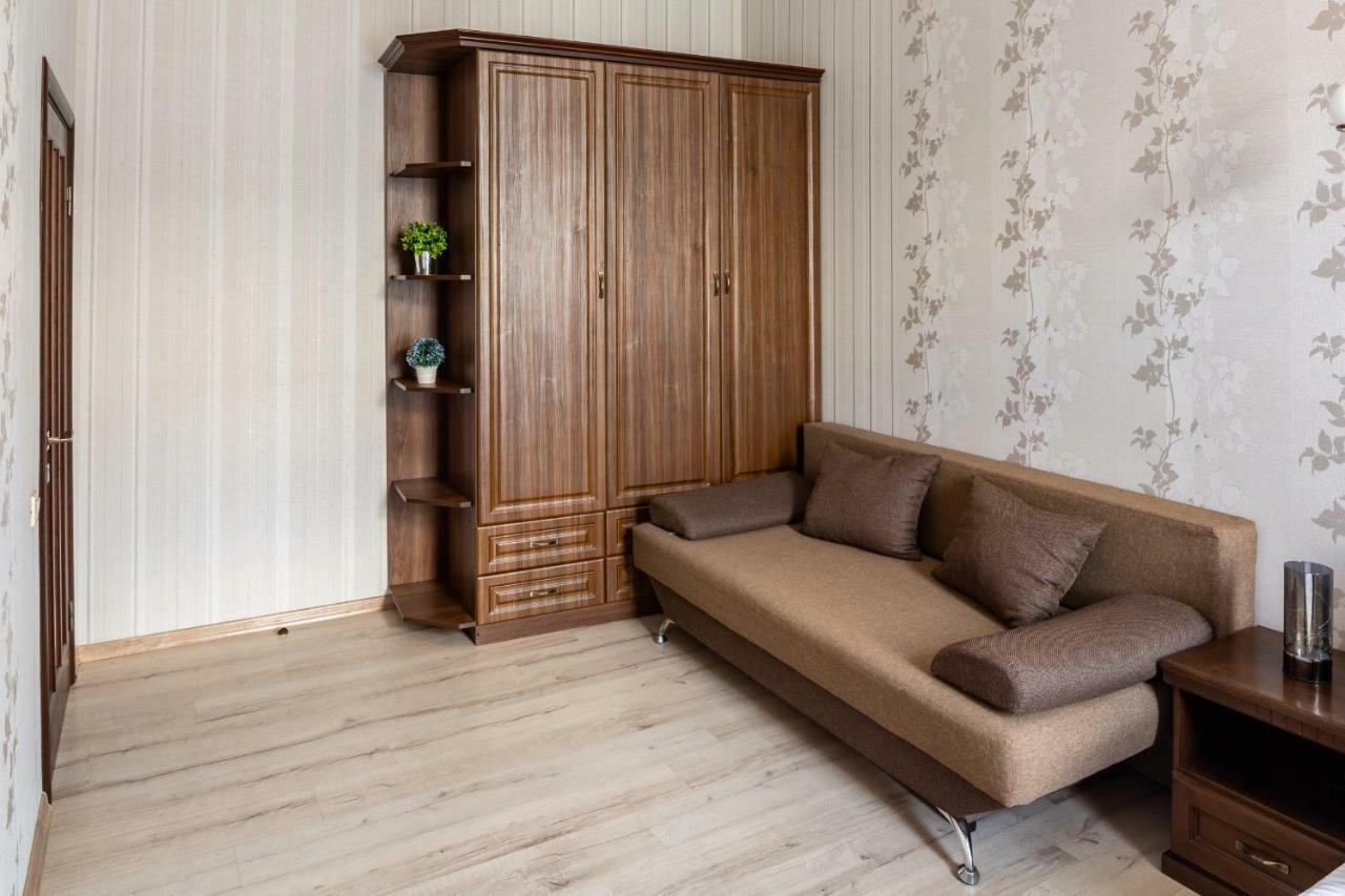 Alfa Apartments Kniazia Romana 11 Lviv Ngoại thất bức ảnh